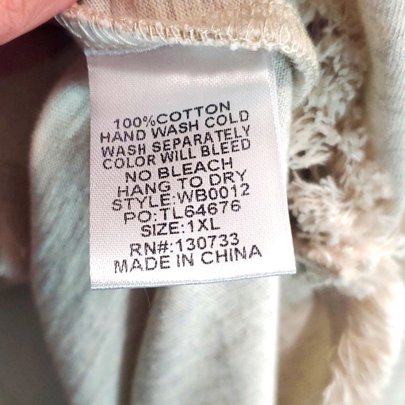 NWT Size 1X Umgee Heathered Ivory Fringe Top - Picture 7 of 7